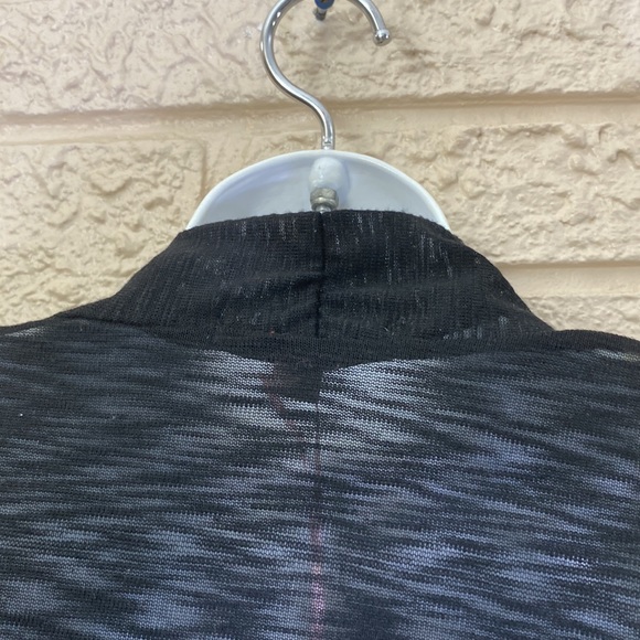 Made For Me To Look Amazing Knit Shrug - Picture 4 of 7